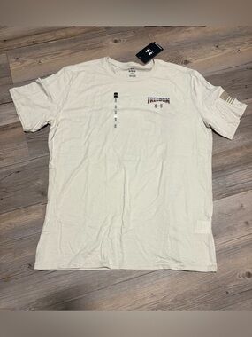 Under Armour short sleeve Freedom Tshirt XL new with tags